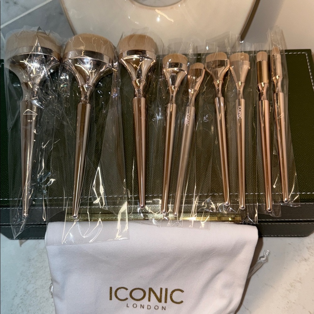 Iconic London HD Blend Complete 9 Brush Set - Picture 5 of 5